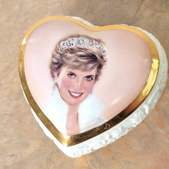 Princess Diana Music Box Candle In The Wind Trinket Porcelain Ardleigh Elliott - Picture 3 of 15